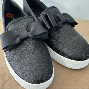 Women’s Black Glitter Shoes with Bow